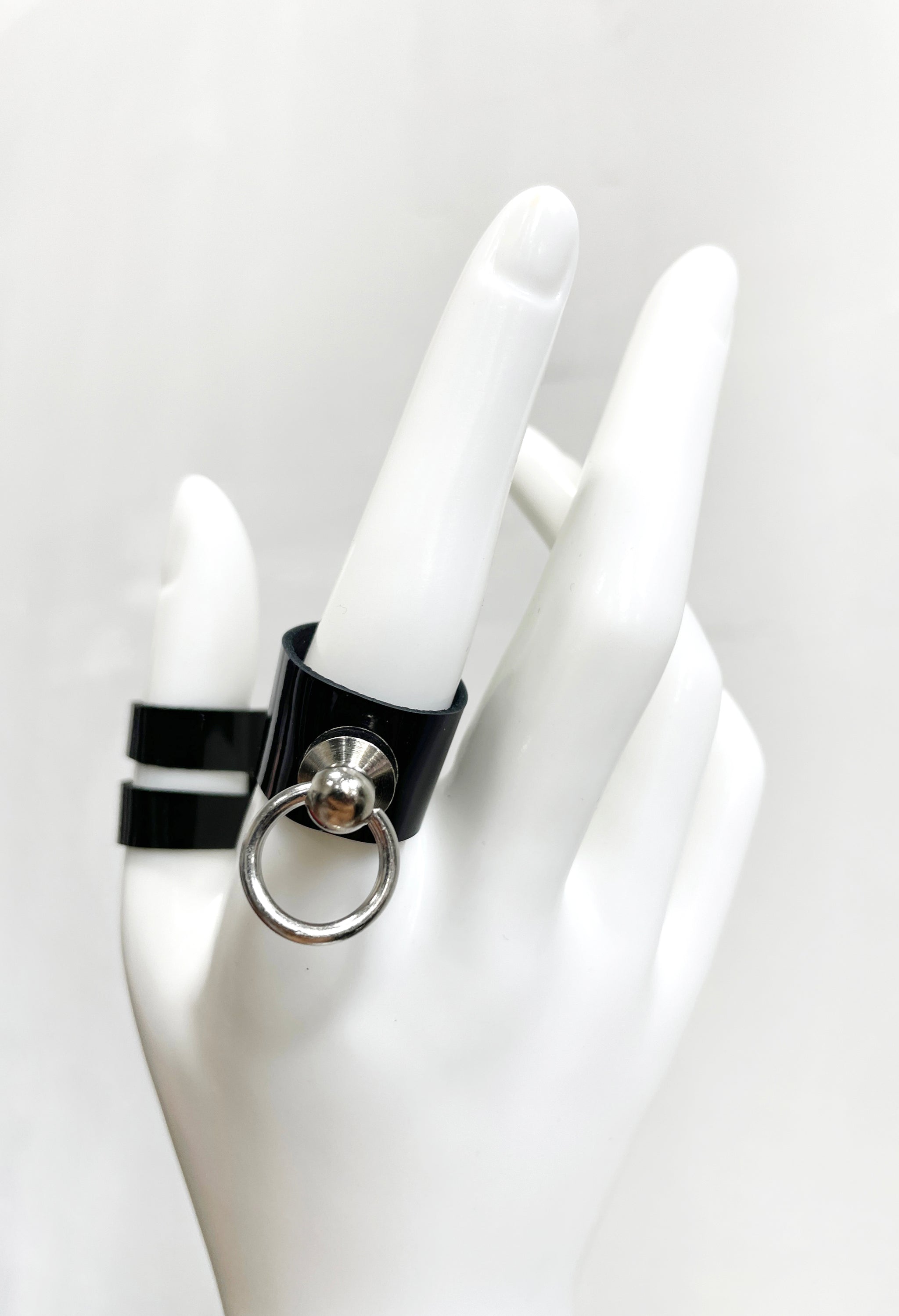 Black Pleather O-Ring For Fashion Accessories